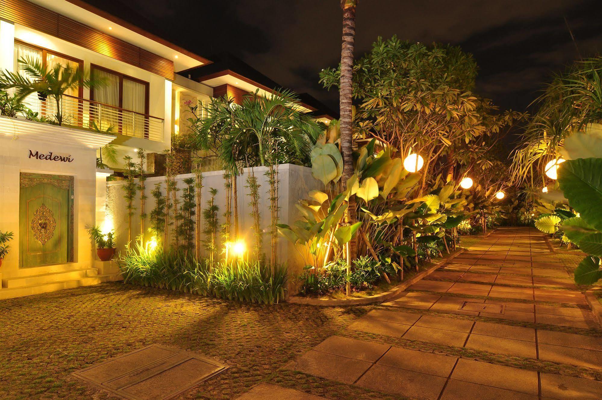 Kampoeng Villa Bali Кута Экстерьер фото