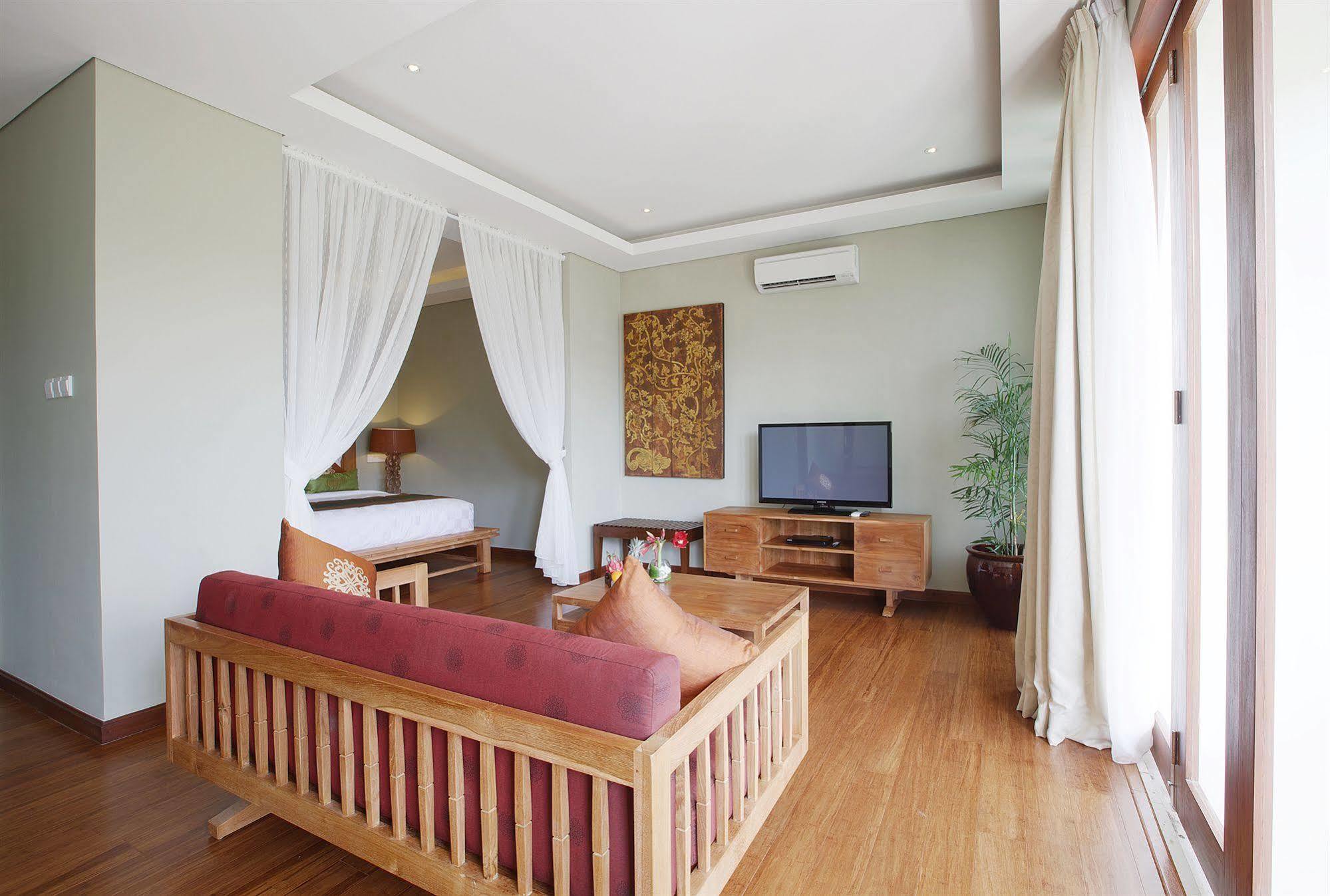 Kampoeng Villa Bali Кута Экстерьер фото