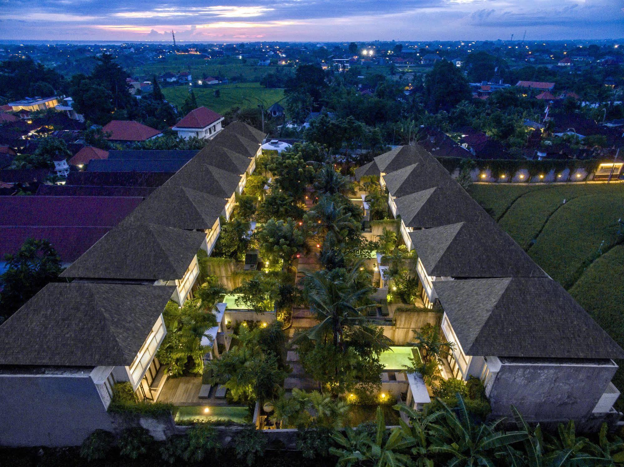 Kampoeng Villa Bali Кута Экстерьер фото