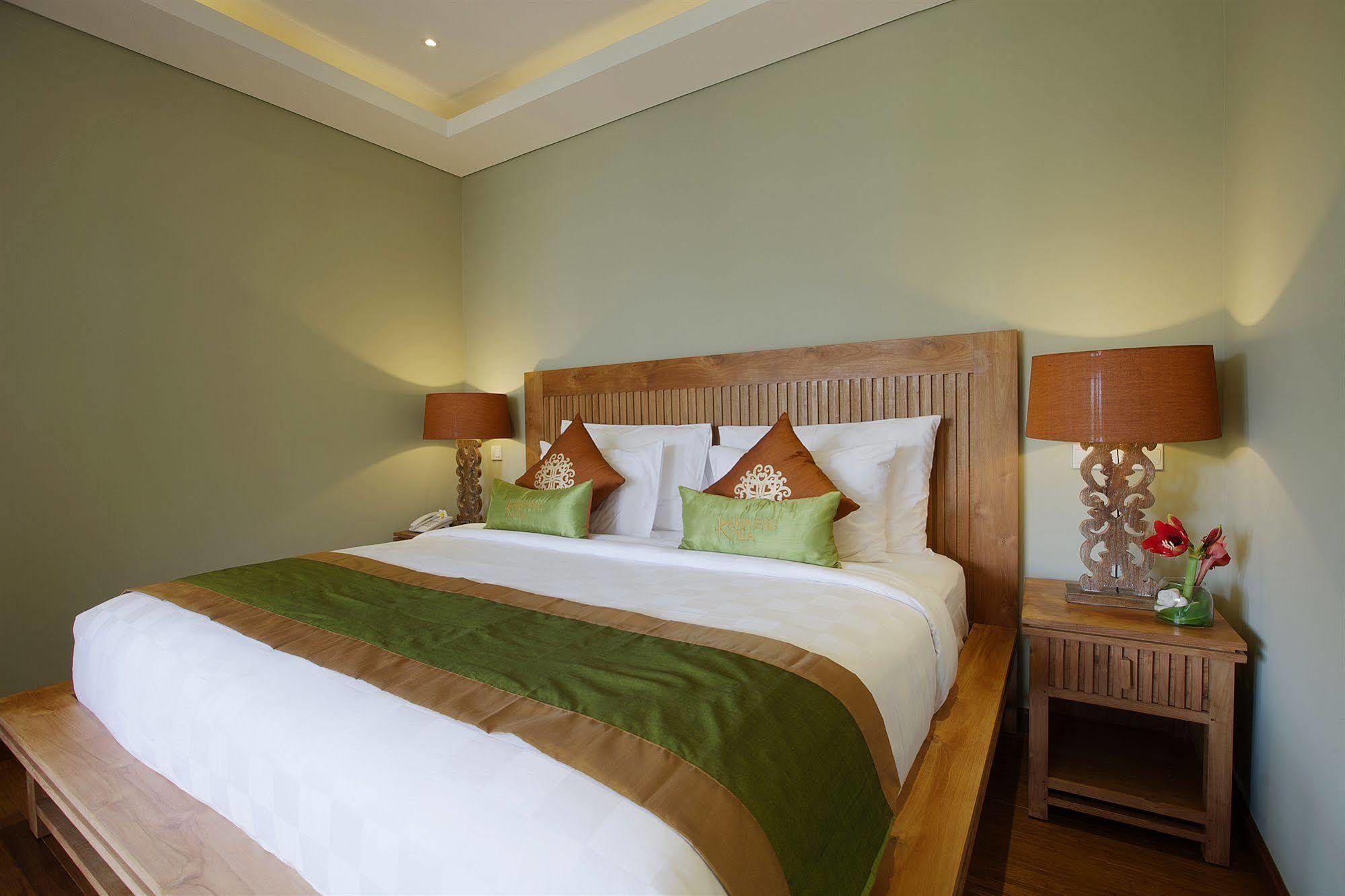 Kampoeng Villa Bali Кута Экстерьер фото